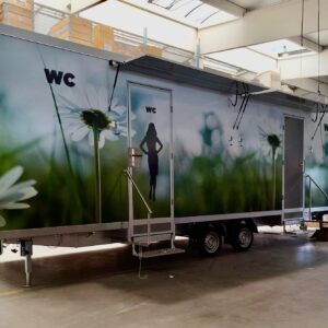 Sanitární přívěs XL +, pronájem splachovacích toalet, toalety k pronájmu, WC pronájem, WC na akci, TOP-WC.CZ, topwc_cz (1)