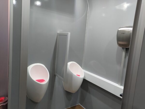 L - Image 5