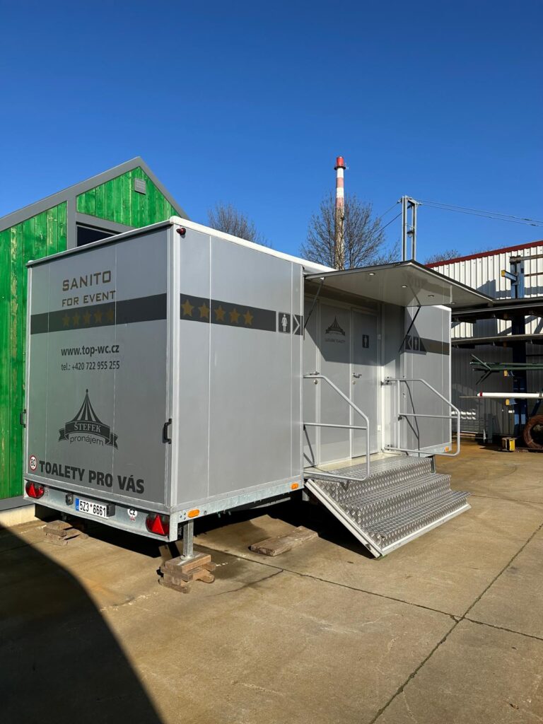 Sanitární přívěs XL, pronájem WC, pronájem toalet, Top-wc.cz
