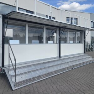 Designové pokladní centrum, mobilní pokladna, pokladní přívěs, pronájem Štefek, Top-wc (28)