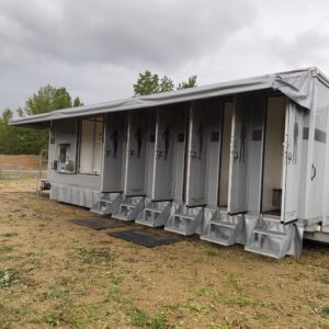 Sanitární přívěs XXL PRO, pronájem WC, Top-wc (6)