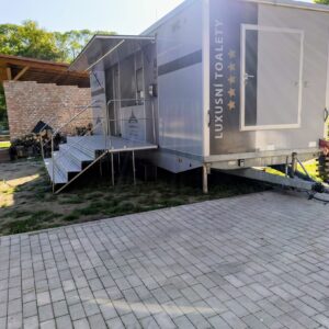 Sanitární přívěs XXL. pronájem WC, Top-wc.cz