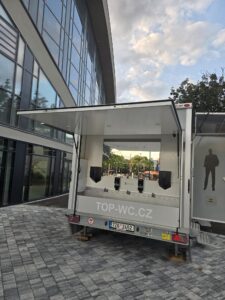 Sanitární přívěs XXL PRO +, pronájem toalet, top-wc (11)